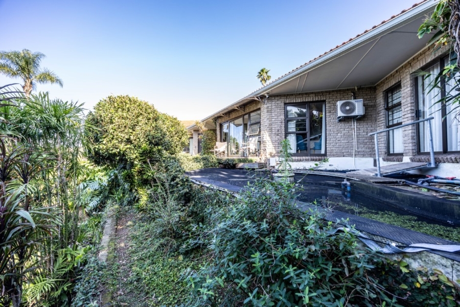 4 Bedroom Property for Sale in Beacon Bay Eastern Cape